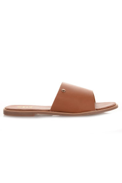 Σανδάλια Flat σε camel χρώμα Famous