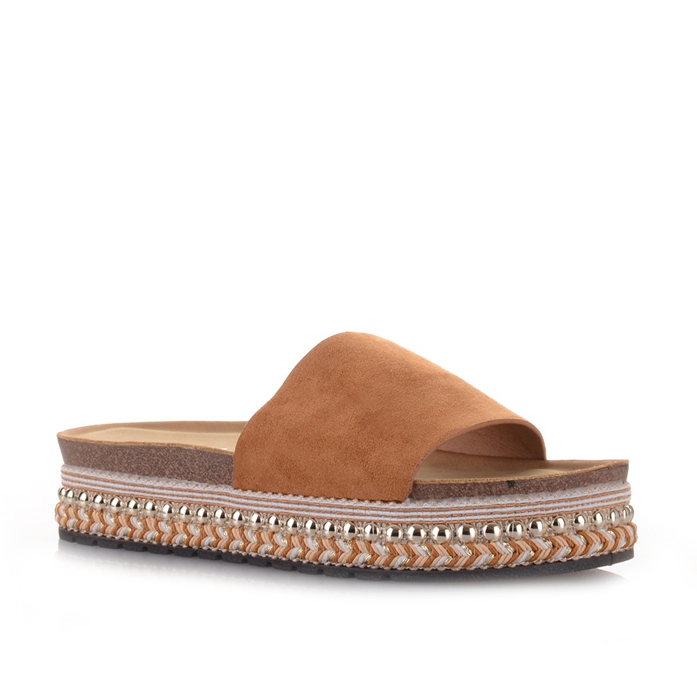 Flatforms σουέντ σε camel χρώμα Famous