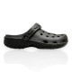 Γυναικεία crocs σε μαύρο χρώμα Famous