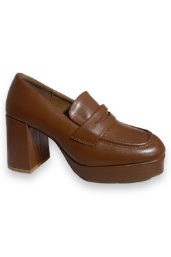 Γυναικεία Loafers με Τακούνι Famous